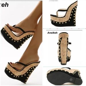 Ladies Shoes
Summer Flock Wedges
Party Fashi Black and Tan Platform Wedge Sandal